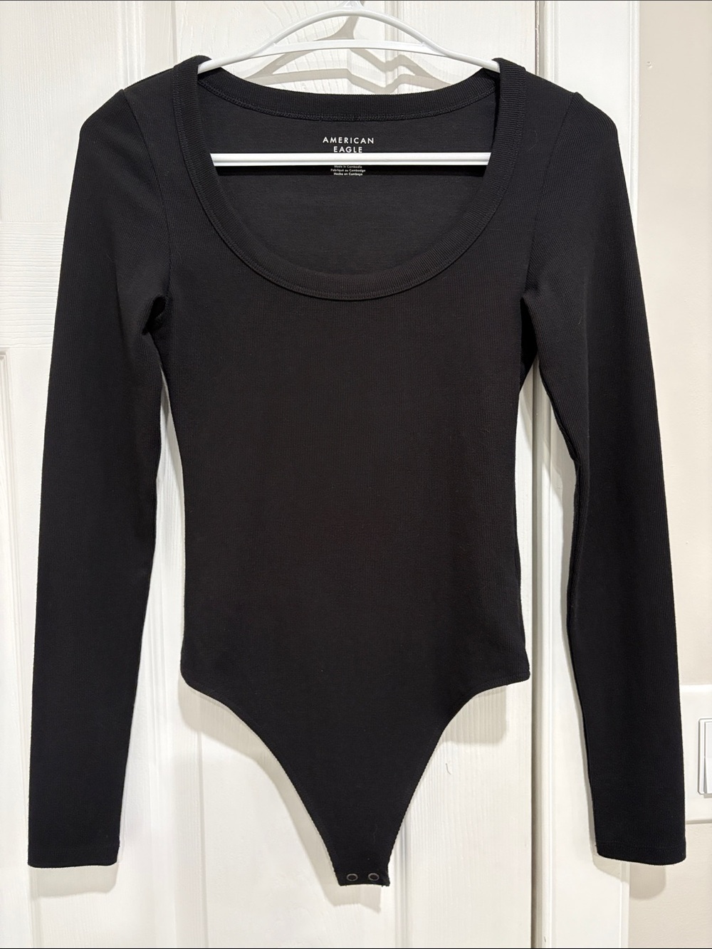 American Eagle Outfitters Black Long-Sleeve Scoop-Neck Bodysuit